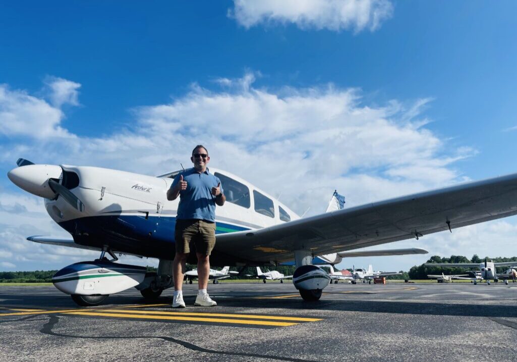 Learning to fly at a flight school near me